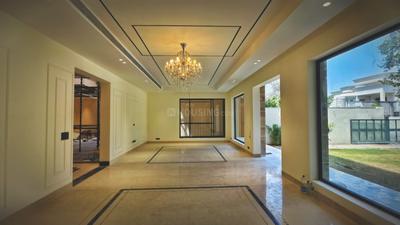Balcony Image of 22500 Sq.ft 5 BHK Farm House for sale in Dera Mandi New Delhi for Rs. 270000000