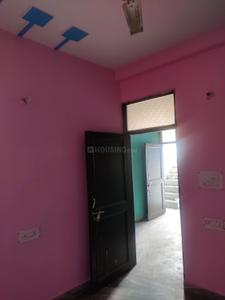 Bedroom Image of 600 Sq.ft 2 BHK Builder Floor for rent in Mayur Vihar Phase 1 New Delhi for Rs. 18000