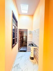 Kitchen Image of 700 Sq.ft 2 BHK Independent House for sale in Budheshwar Lucknow for Rs. 2600000