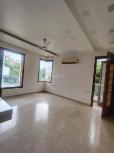 Bedroom Image of 2700 Sq.ft 3 BHK Builder Floor for rent in East Of Kailash New Delhi for Rs. 175000