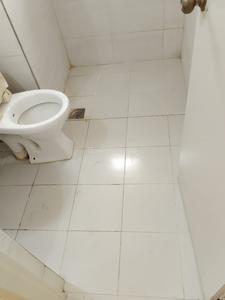 Bathroom Image of 1221 Sq.ft 3 BHK Apartment / Flat for sale in DLF Woodland Heights, Bommasandra Bengaluru for Rs. 7500000