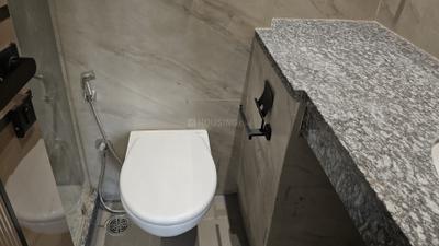 Bathroom Image of 900 Sq.ft 1 BHK Builder Floor for rent in Sector 55 Gurgaon for Rs. 40000