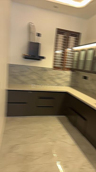 Karolan Ka Barh Main Image 1