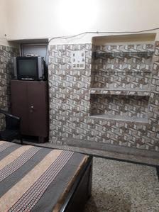 Bedroom Image of 651 Sq.ft 1 RK Apartment / Flat for rent in Darshan Purwa Kanpur for Rs. 9000