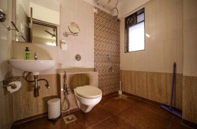 Bathroom Image of 1100 Sq.ft 2 BHK Apartment / Flat for rent in Sahjanand Riverview, Vadadla Bharuch for Rs. 12000