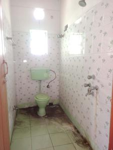 Bathroom Image of 890 Sq.ft 2 BHK Apartment / Flat for sale in Kamalgazi Kolkata for Rs. 2900000