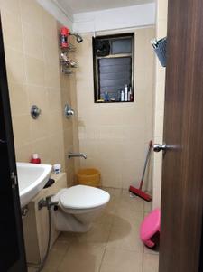 Bathroom Image of 1015 Sq.ft 3 BHK Apartment / Flat for sale in Akshar Amar Mansion, Chembur Mumbai for Rs. 33500000