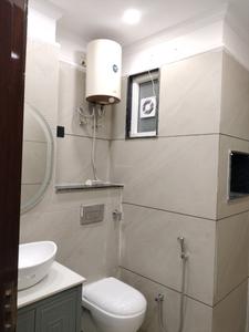 Common Bathroom One Image of 1100 Sq.ft 3 BHK Builder Floor for sale in DDA Residential Flats, Sector 8 Dwarka New Delhi for Rs. 21000000