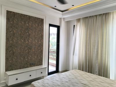 Bedroom Image of 2900 Sq.ft 3 BHK Apartment / Flat for rent in Emaar The Palm Springs, DLF Phase 5 Gurgaon for Rs. 175000