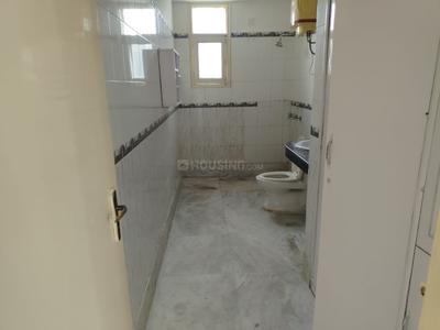 Bathroom Image of 2800 Sq.ft 4 BHK Apartment / Flat for sale in The Antriksh Green, Sector 45 Gurgaon for Rs. 30000000