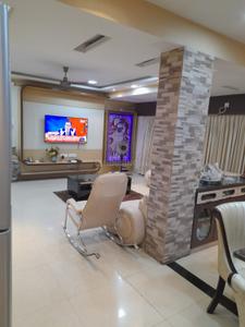 Hall Image of 7144 Sq.ft 8 BHK Independent House for sale in Bhowanipore Kolkata for Rs. 95000000