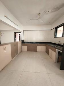 Kitchen Image of 2450 Sq.ft 4 BHK Apartment / Flat for sale in Aundh Pune for Rs. 33000000