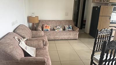 Living Room Image of 1025 Sq.ft 2 BHK Apartment / Flat for sale in Gulshan Botnia, Sector 144 Noida for Rs. 14000000