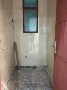 Common Bathroom Image of 850 Sq.ft 2 BHK Apartment / Flat for sale in Indraprashtha Yojna Ghaziabad for Rs. 2550000