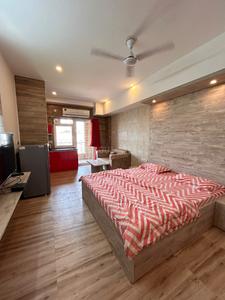 1 RK Independent Builder Floor