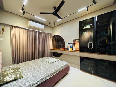 Bedroom Image of 950 Sq.ft 2 BHK Apartment / Flat for sale in Elite Ornate, Tragad Ahmedabad for Rs. 7100000