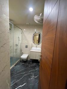 Bathroom Image of 5000 Sq.ft 4 BHK Builder Floor for rent in Suncity Township, Sector 54 Gurgaon for Rs. 230000