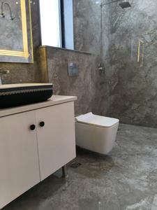 Common Bathroom Image of 2400 Sq.ft 2 BHK Builder Floor for rent in Sector 46 Gurgaon for Rs. 40000