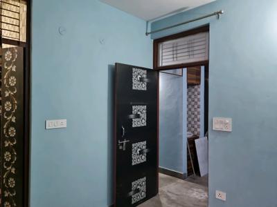 Bedroom Image of 500 Sq.ft 2 BHK Builder Floor for rent in RWA Mohan Garden Gali 5, Vikas Nagar New Delhi for Rs. 10000
