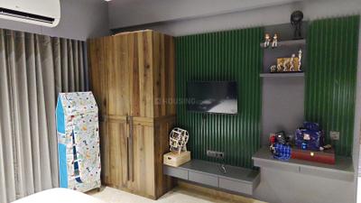 Bedroom Image of 2150 Sq.ft 3 BHK Apartment / Flat for rent in Keshav Aaradhyam, Kudasan Gandhinagar for Rs. 60000