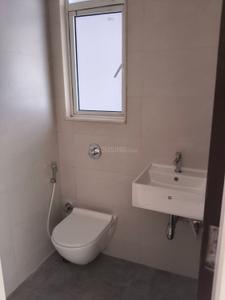Bathroom Image of 750 Sq.ft 2 BHK Apartment / Flat for rent in Ashar Arize, Kalwa Thane for Rs. 38000