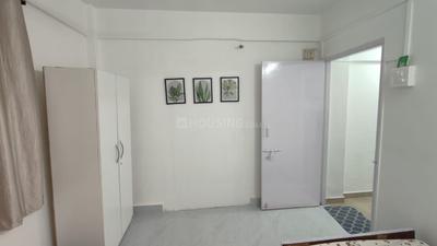 Bedroom Image of 560 Sq.ft 1 BHK Apartment / Flat for rent in Rajat Rashmi Apartment, Koregaon Park Pune for Rs. 32000
