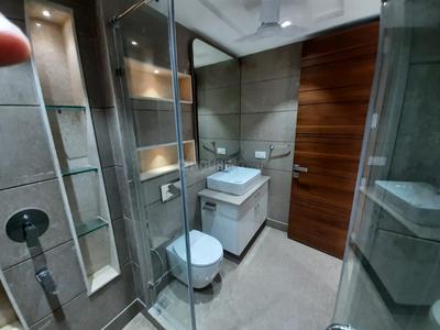 Bathroom Image of 1800 Sq.ft 3 BHK Builder Floor for sale in Green Park New Delhi for Rs. 65000000