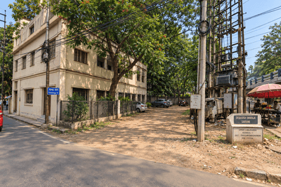 Building Image of 665 Sq.ft Residential Plot / Land for sale in Court More Asansol for Rs. 36000000