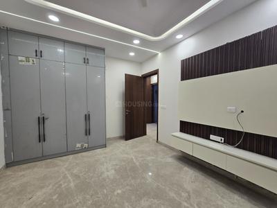 Bedroom Image of 1620 Sq.ft 3 BHK Builder Floor for sale in Punjabi Bagh New Delhi for Rs. 30000000