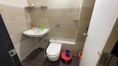 Image of 850 Sq.ft 2 BHK Apartment / Flat for rent in RDC Pinewood, Kasarvadavali, Thane for Rs. 27500