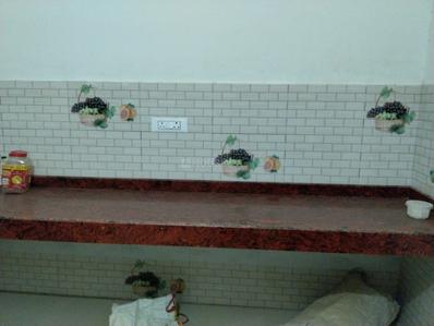 Kitchen Image of 500 Sq.ft 2 BHK Independent House for rent in Paharia Varanasi for Rs. 7000