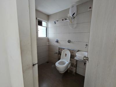 Bathroom Image of 1770 Sq.ft 2 BHK Apartment / Flat for rent in Harni Vadodara for Rs. 21000
