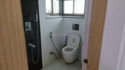 Image of 1600 Sq.ft 3 BHK Apartment / Flat for rent in Cosmic Nav Sanjivan CGHS, Sector 12 Dwarka, New Delhi for Rs. 42000