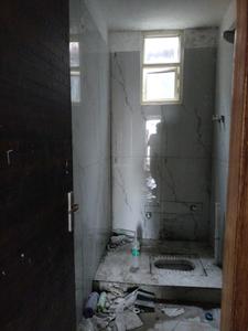 Common Bathroom Image of 750 Sq.ft 2 BHK Apartment / Flat for sale in Primex Krishna Apartment, Kulesara Greater Noida for Rs. 2799000