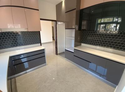 Kitchen Image of 2900 Sq.ft 4 BHK Apartment / Flat for sale in Vardhman Eminara Phase 1, Mansarovar Jaipur for Rs. 22620000