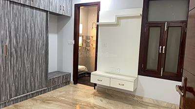 Bedroom Image of 1050 Sq.ft 3 BHK Builder Floor for rent in Sector 7 Rohini New Delhi for Rs. 37000