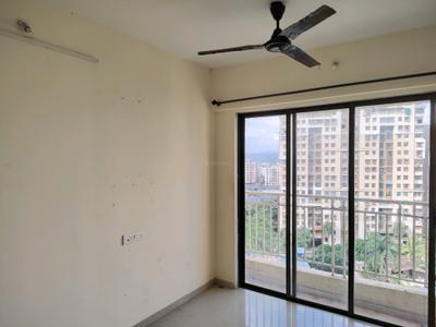 Living Room Image of 700 Sq.ft 1 BHK Apartment / Flat for rent in Raunak Heights, Kasarvadavali Thane for Rs. 16500
