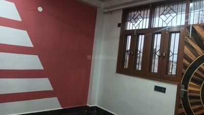 Bedroom Image of 909 Sq.ft 3 BHK Builder Floor for rent in Aya Nagar New Delhi for Rs. 16000
