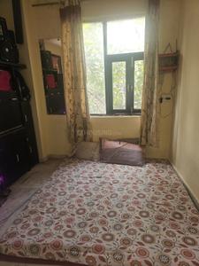 Bedroom Image of 900 Sq.ft 2.5 BHK Builder Floor for sale in Ramesh Nagar New Delhi for Rs. 6900000
