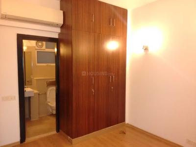 Bedroom Image of 2100 Sq.ft 3 BHK Apartment / Flat for sale in Emaar Commonwealth Games Village, Pandav Nagar New Delhi for Rs. 75000000