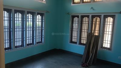 Bedroom Image of 1800 Sq.ft 5 BHK Builder Floor for rent in Lankeshwar Guwahati for Rs. 28000