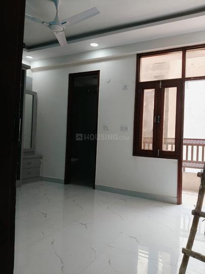 S & U Golden Nest Main Image 1