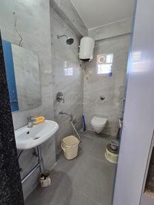 Bathroom Image of 1650 Sq.ft 3 BHK Apartment / Flat for rent in Narendra Nagar Extension Nagpur for Rs. 39000