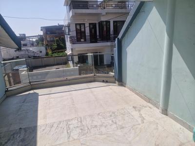Balcony Image of 2500 Sq.ft 3 BHK Independent House for rent in Vasdev Gangotri Vihar Duplexes, Kishanpur Dehradun for Rs. 40000