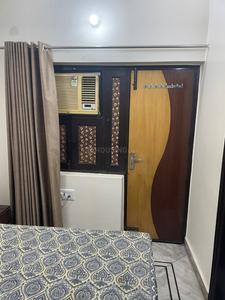 Bedroom Image of 360 Sq.ft 1 BHK Builder Floor for rent in Shalimar Bagh New Delhi for Rs. 20000
