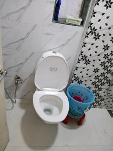 Comet Attached Bathroom with Bedroom 2
