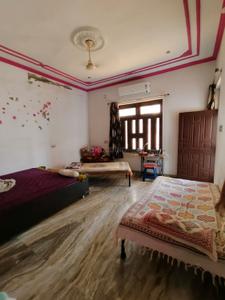 Bedroom Image of 1800 Sq.ft 7 BHK Independent House for rent in Kalwaria Kunj Sikar for Rs. 20000