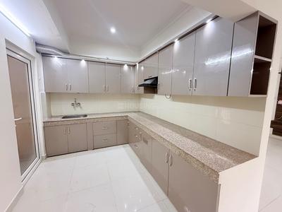 Kitchen Image of 1465 Sq.ft 3 BHK Apartment / Flat for rent in Rohit Grand, Guramba Lucknow for Rs. 20400