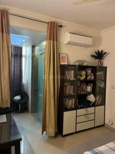 Hall Image of 2250 Sq.ft 4 BHK Apartment / Flat for sale in Parsvnath Prestige, Sector 93A Noida for Rs. 34500000