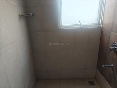 Bathroom Image of 1240 Sq.ft 2.5 BHK Apartment / Flat for rent in UKN The Belvedere Airport District, Navarathna Agrahara Bengaluru for Rs. 30000